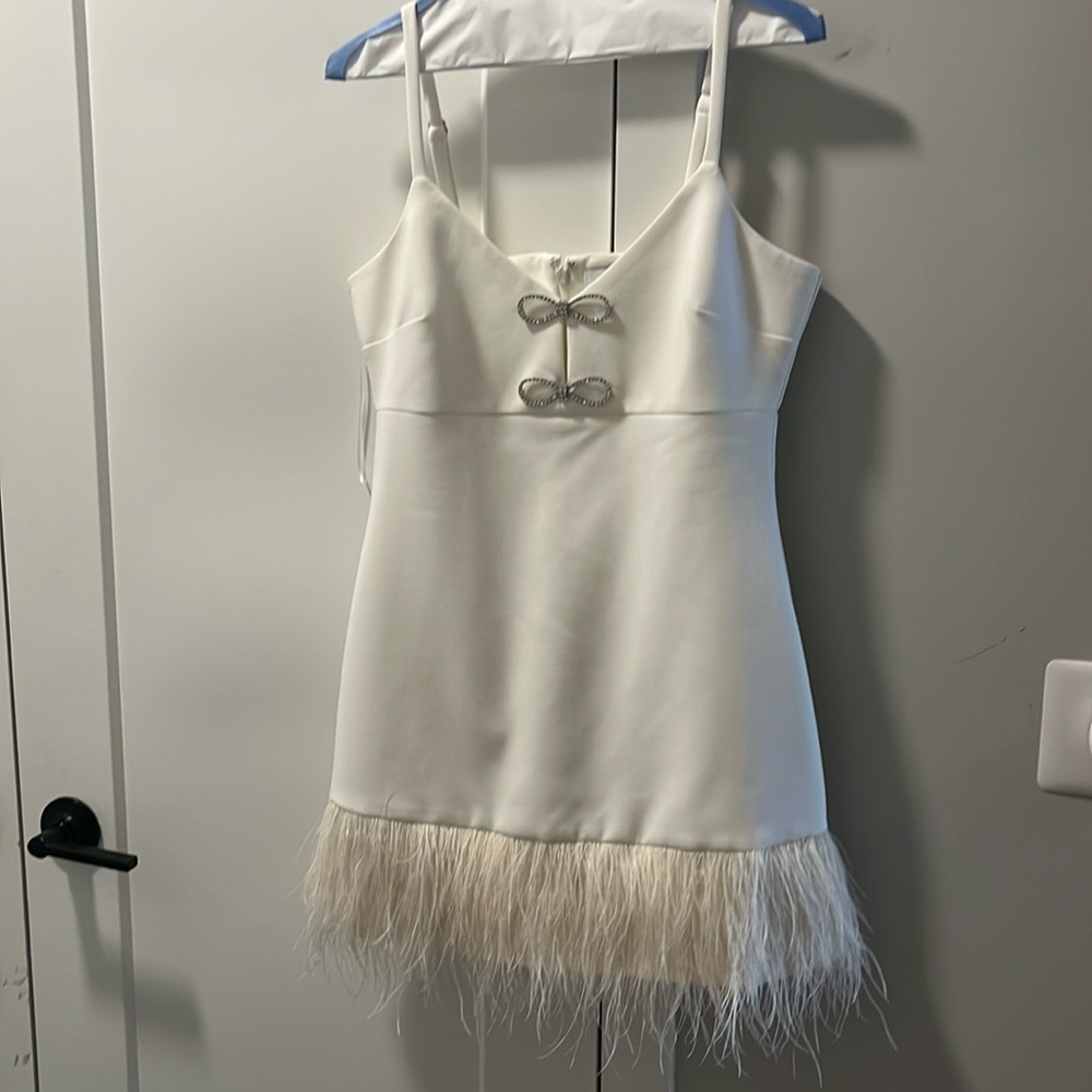 Saks, Likely dress - WHITE